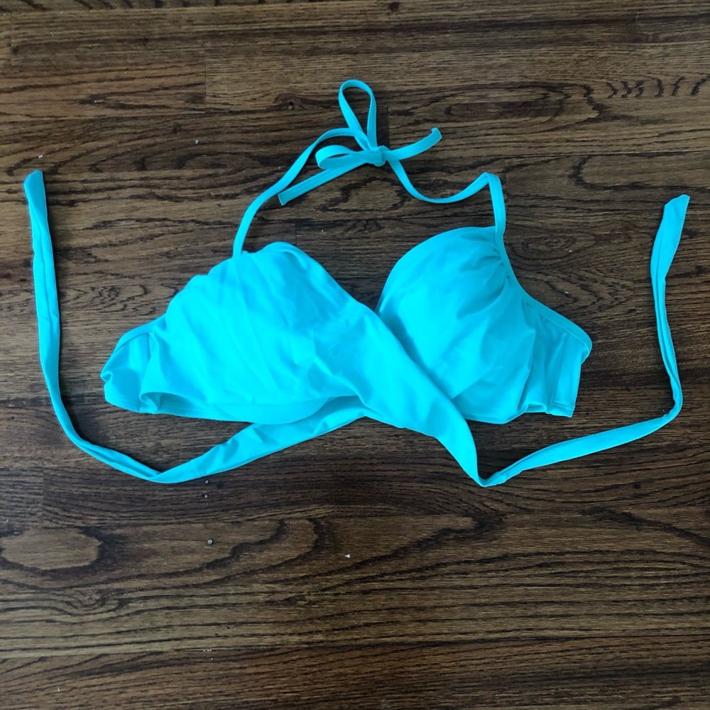 Victoria's Secret Wrap around swimsuit top 38d